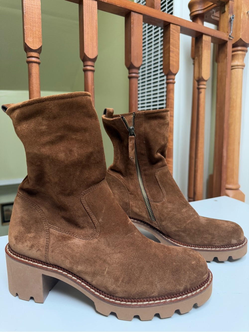 Paul Green WANDA BOOT Brown Suede Ankle with Lug Sole size 7 women H14N35